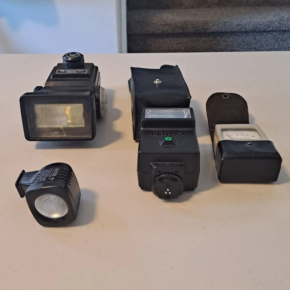 Camera Len Flash Pentax AF200T Vivitar Zoom Thyristor 285 GE Light Meter Vintage